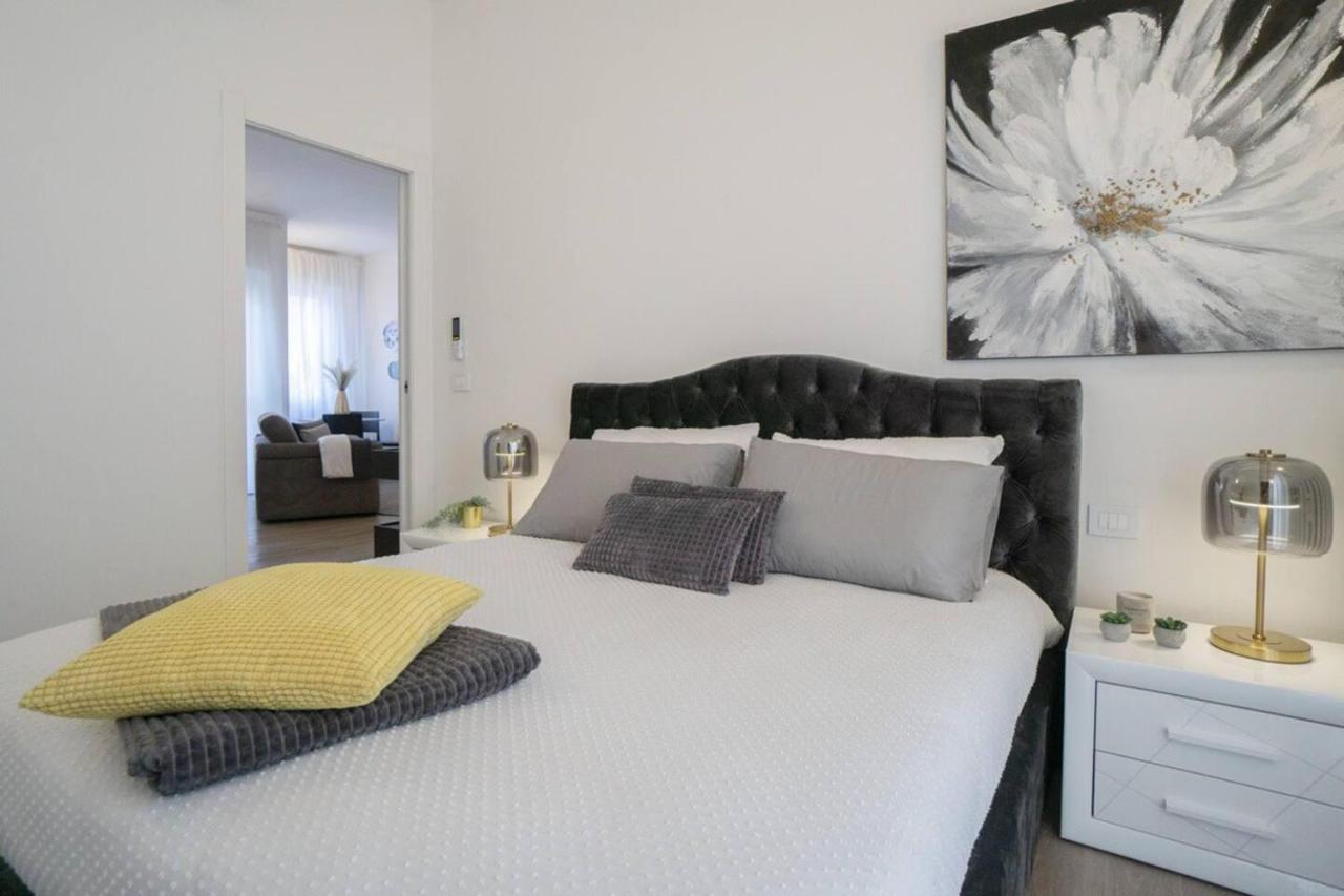 Appartement Splendido Dpto Con 2 Letti E 2 Bagni Ad Asti Italy Extérieur photo